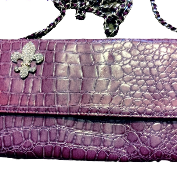 Chic Purple Croc-Embossed Crossbody Bag - Picture 4 of 6